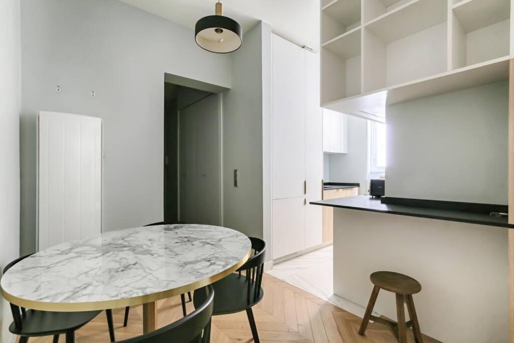 Champs Elysees Marbeuf Magnifique 4p Appartement *