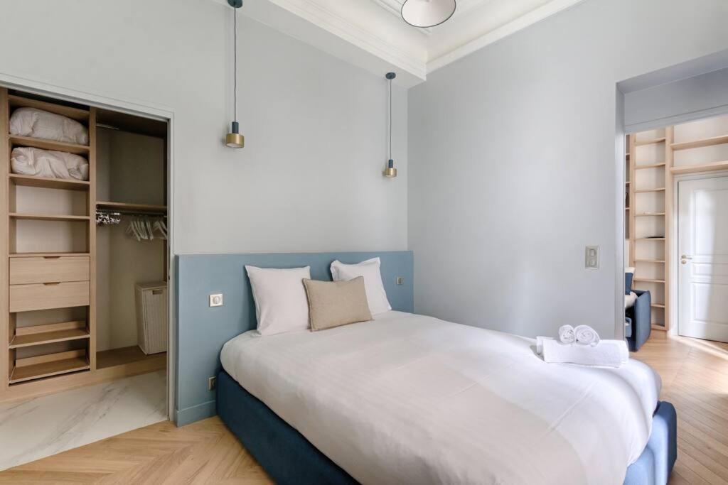 Appartement Champs Elysees Marbeuf Magnifique 4p